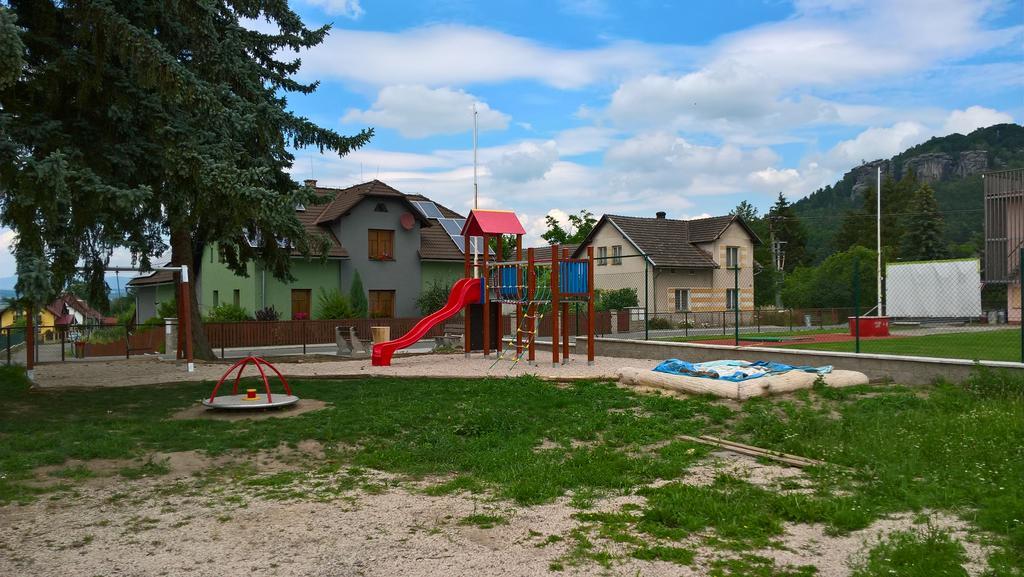 Mnichovo Hradiště Chalupa Pod Drabskymi Svetnickamiヴィラ エクステリア 写真